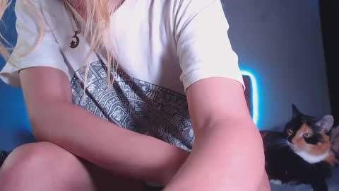 cicimom online show from 19, 12, 2025