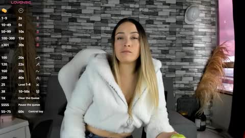 Snapshot of ciindy_lovee chatting on 27, 9, 2025 Ciindy Lovers online show from 27, 9, 2025