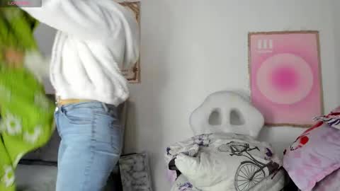 Ciindy Lovers online show from 3, 12, 2025