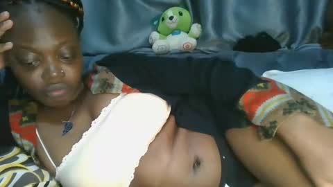 cilia petite online show from 15, 4, 2026