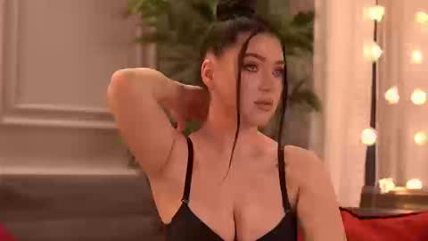 Snapshot of cindycruse chatting on 12, 3, 2026 Cindy online show from 12, 3, 2026