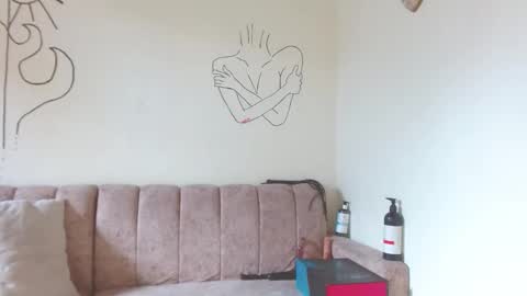 Snapshot of cinna__ chatting on 24, 10, 2025 cinna__ online show from 24, 10, 2025