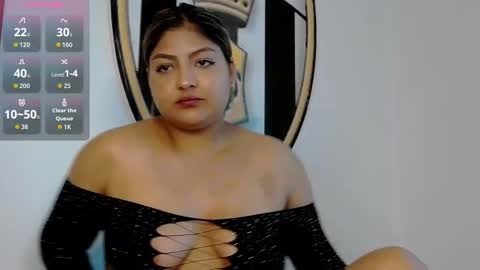 Snapshot of cinnamorena chatting on 22, 10, 2025 cinnamorena online show from 22, 10, 2025