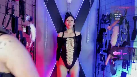 cinthia_iris_bdsm online show from 18, 4, 2026