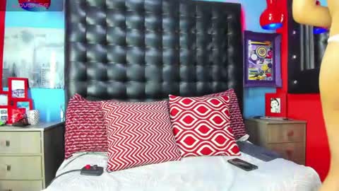 cinthya_walker1 online show from 13, 7, 2026