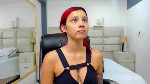 CintiaCollins  online show from 16, 11, 2025