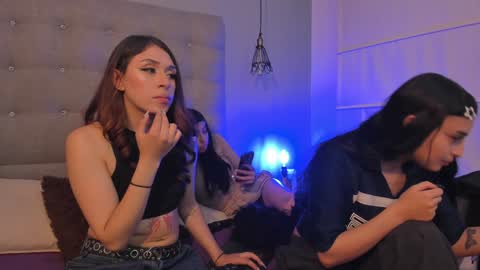 Snapshot of cintya_kors chatting on 20, 12, 2024 Cintya online show from 20, 12, 2024