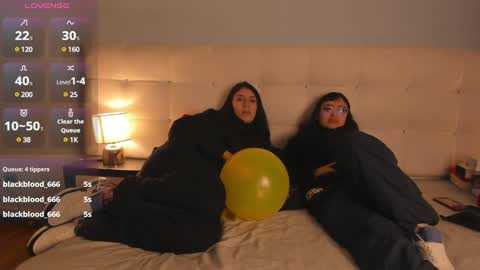 Snapshot of cintya_kors chatting on 31, 12, 2024 Cintya online show from 31, 12, 2024