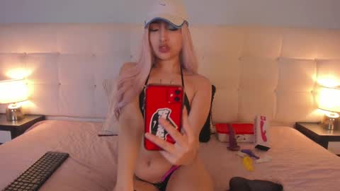 Snapshot of cintya_kors chatting on 5, 2, 2025 Cintya online show from 5, 2, 2025