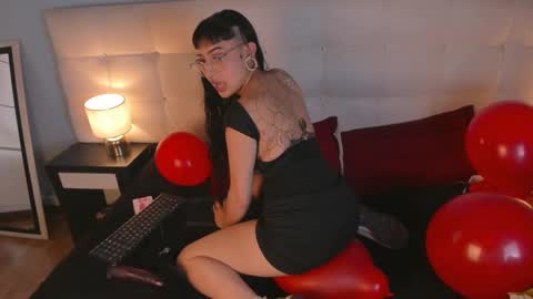 Snapshot of cintya_kors chatting on 24, 2, 2025 Cintya online show from 24, 2, 2025