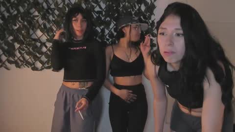 Snapshot of cintya_kors chatting on 8, 3, 2025 Cintya online show from 8, 3, 2025