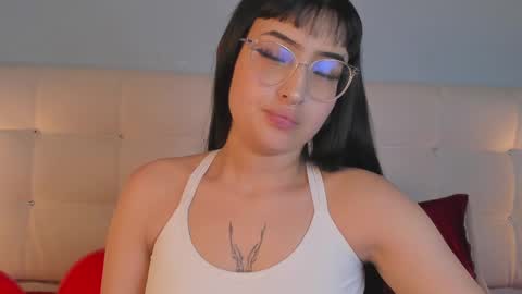 Snapshot of cintya_kors chatting on 10, 3, 2025 Cintya online show from 10, 3, 2025