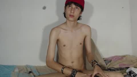 Snapshot of cirosky_elchicopolla chatting on 9, 1, 2026 cirosky_elchicopolla online show from 9, 1, 2026