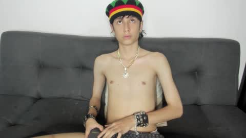 Snapshot of cirosky_elchicopolla chatting on 10, 1, 2026 cirosky_elchicopolla online show from 10, 1, 2026