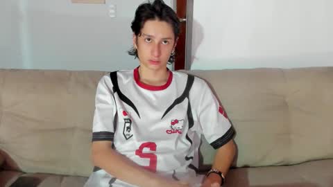 Snapshot of cirosky_elchicopolla chatting on 10, 2, 2026 cirosky_elchicopolla online show from 10, 2, 2026