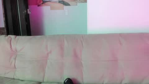 Snapshot of cirosky_elchicopolla chatting on 2, 3, 2026 cirosky_elchicopolla online show from 2, 3, 2026