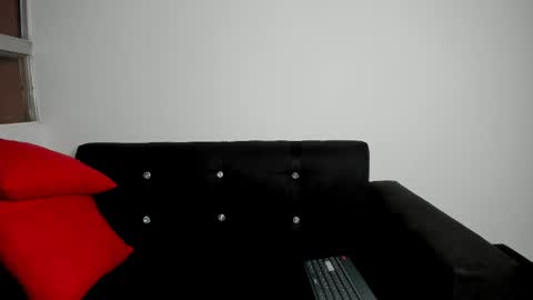 cirosky_elchicopolla online show from 5, 5, 2026