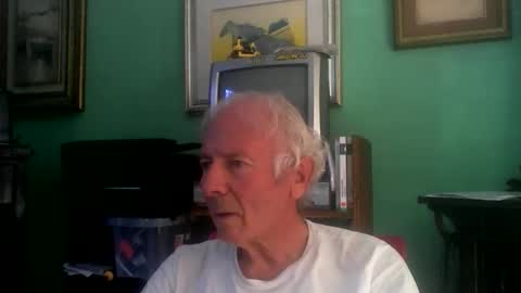 Snapshot of ciuk chatting on 4, 11, 2025 ciuk online show from 4, 11, 2025