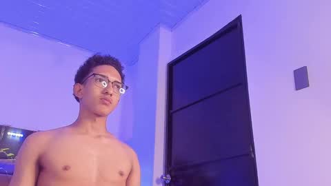 cj_davis1 online show from 16, 11, 2025