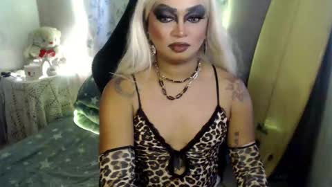 QUEEN CESS online show from 13, 5, 2026