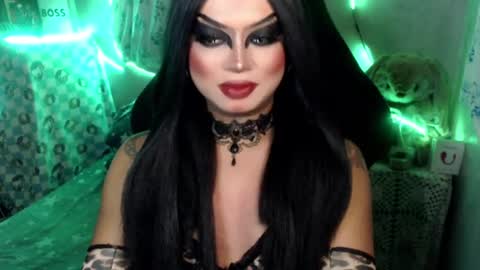 Snapshot of cj_parker69 chatting on 1, 7, 2026 QUEEN CESS online show from 1, 7, 2026