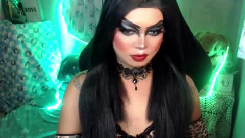 Snapshot of cj_parker69 chatting on 6, 7, 2026 QUEEN CESS online show from 6, 7, 2026
