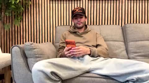 ckeefer96 online show from 19, 3, 2026