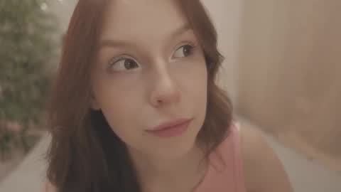 Claire Bennett online show from 3, 10, 2025