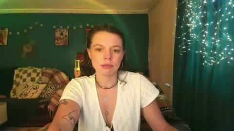 Snapshot of clancyosbourne chatting on 8, 6, 2026 Clancy online show from 8, 6, 2026
