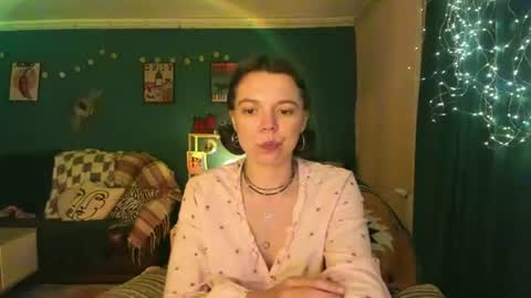 Snapshot of clancyosbourne chatting on 9, 6, 2026 Clancy online show from 9, 6, 2026