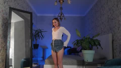 Clara online show from 25, 10, 2025