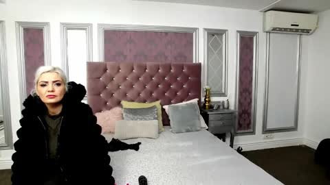 Clara online show from 1, 12, 2024