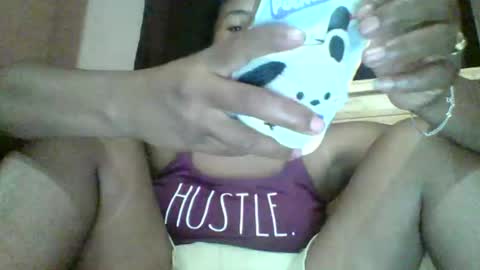 Snapshot of clarah0123 chatting on 3, 11, 2025 Clarah0123 online show from 3, 11, 2025