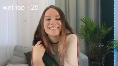 Snapshot of clare_ff chatting on 5, 3, 2025 Claire online show from 5, 3, 2025