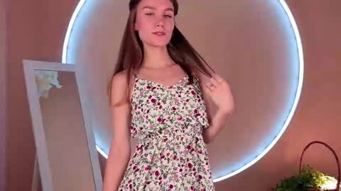 Snapshot of clare_ff chatting on 16, 10, 2025 Claire online show from 16, 10, 2025