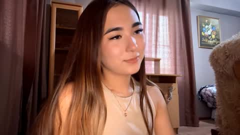 Snapshot of claribelatienza chatting on 29, 9, 2025 Yuna online show from 29, 9, 2025