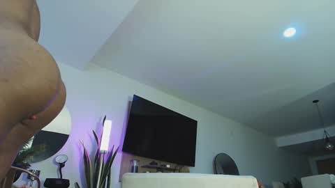 Snapshot of clark_strong chatting on 6, 11, 2025 clark_strong online show from 6, 11, 2025