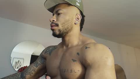 Snapshot of clark_strong chatting on 21, 12, 2025 clark_strong online show from 21, 12, 2025