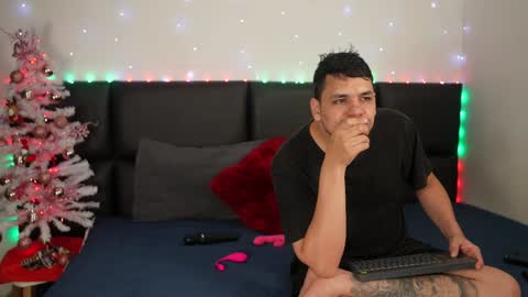 Girl Juliana and Federico online show from 2, 1, 2025