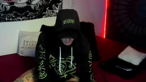 cleo y maikol online show from 10, 11, 2025