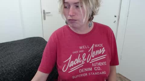 Syl  online show from 30, 10, 2025