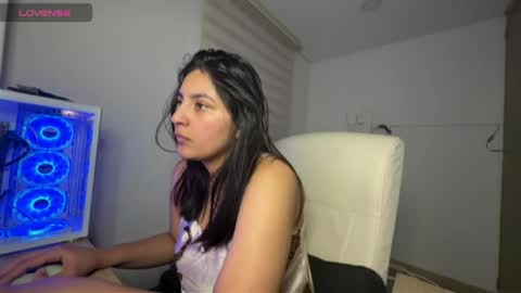 Snapshot of cloe_small08 chatting on 21, 4, 2026 cloe small online show from 21, 4, 2026