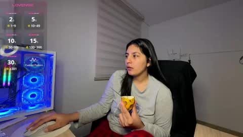 Snapshot of cloe_small08 chatting on 24, 4, 2026 cloe small online show from 24, 4, 2026