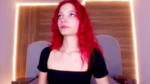 Cloe  Stanfort online show from 3, 6, 2026