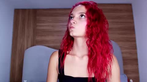 Cloe  Stanfort online show from 10, 7, 2026