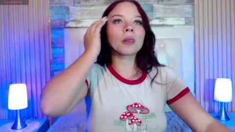 cloey_bentley online show from 23, 6, 2026