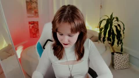  Clover  follow me  online show from 23, 2, 2025