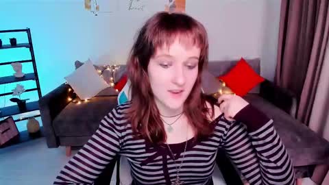 Clover  follow me  online show from 9, 3, 2025