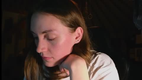 Clover online show from 28, 2, 2025