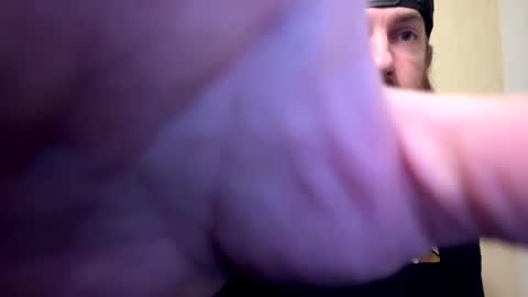 Snapshot of cloverboy1988 chatting on 14, 2, 2025 cloverboy1988 online show from 14, 2, 2025